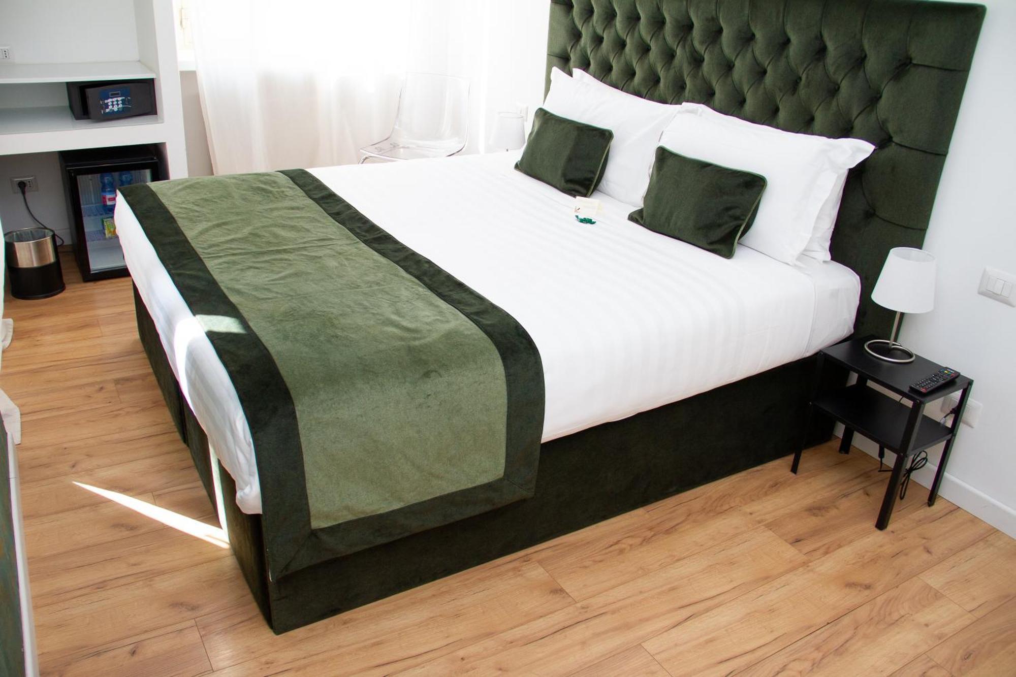 Home At Rome St. Peter Rooms&Apartment Εξωτερικό φωτογραφία