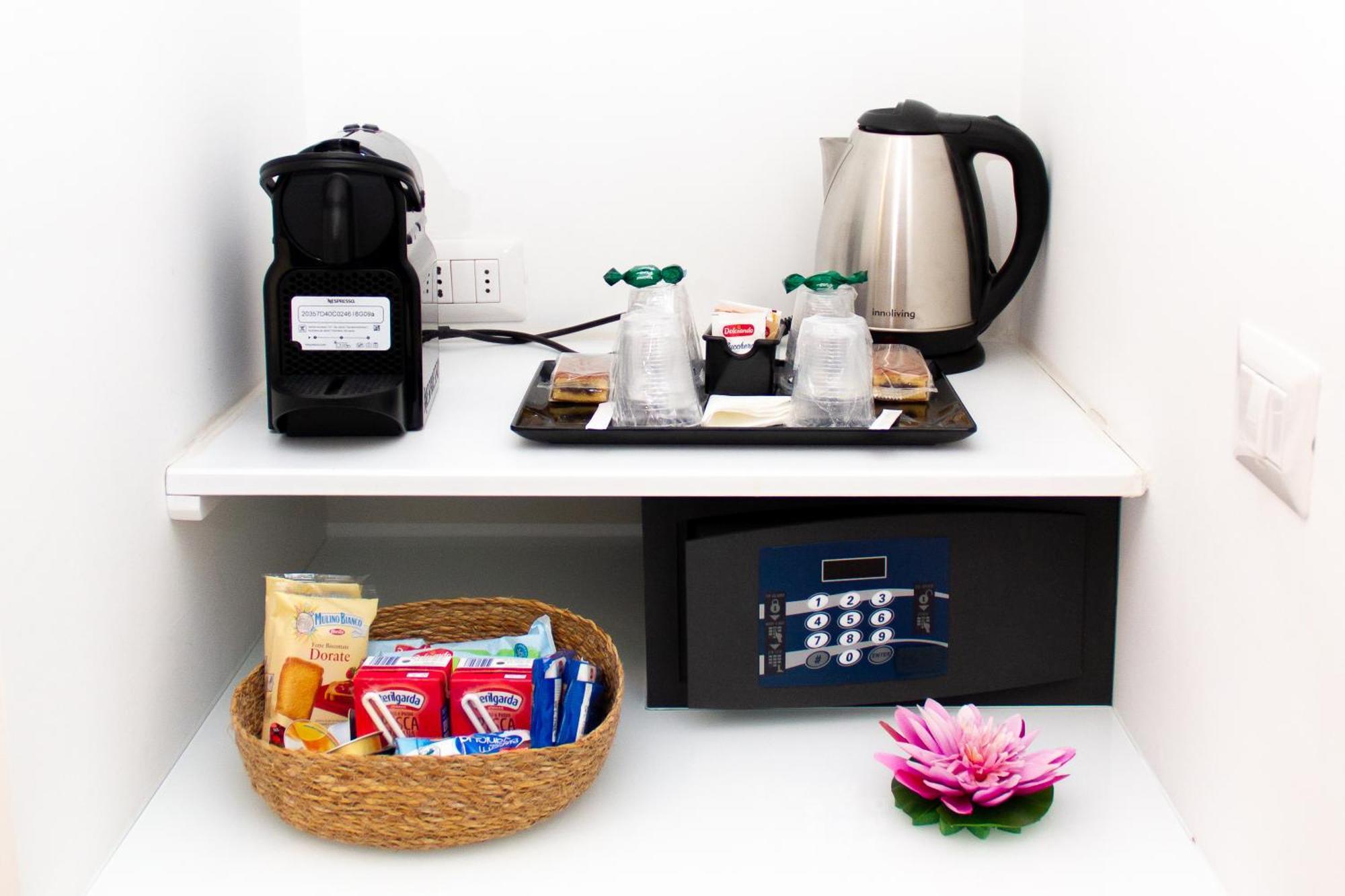Home At Rome St. Peter Rooms&Apartment Εξωτερικό φωτογραφία