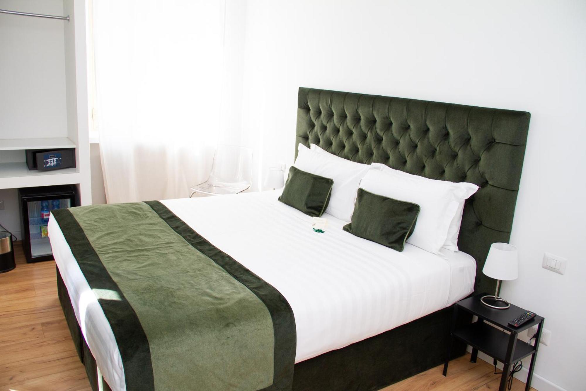 Home At Rome St. Peter Rooms&Apartment Εξωτερικό φωτογραφία
