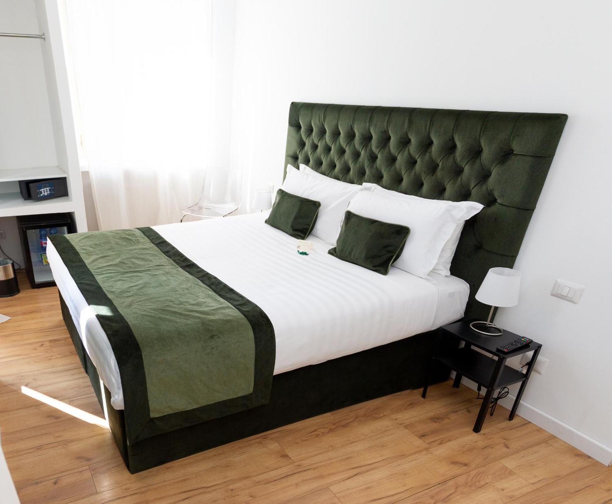 Home At Rome St. Peter Rooms&Apartment Εξωτερικό φωτογραφία